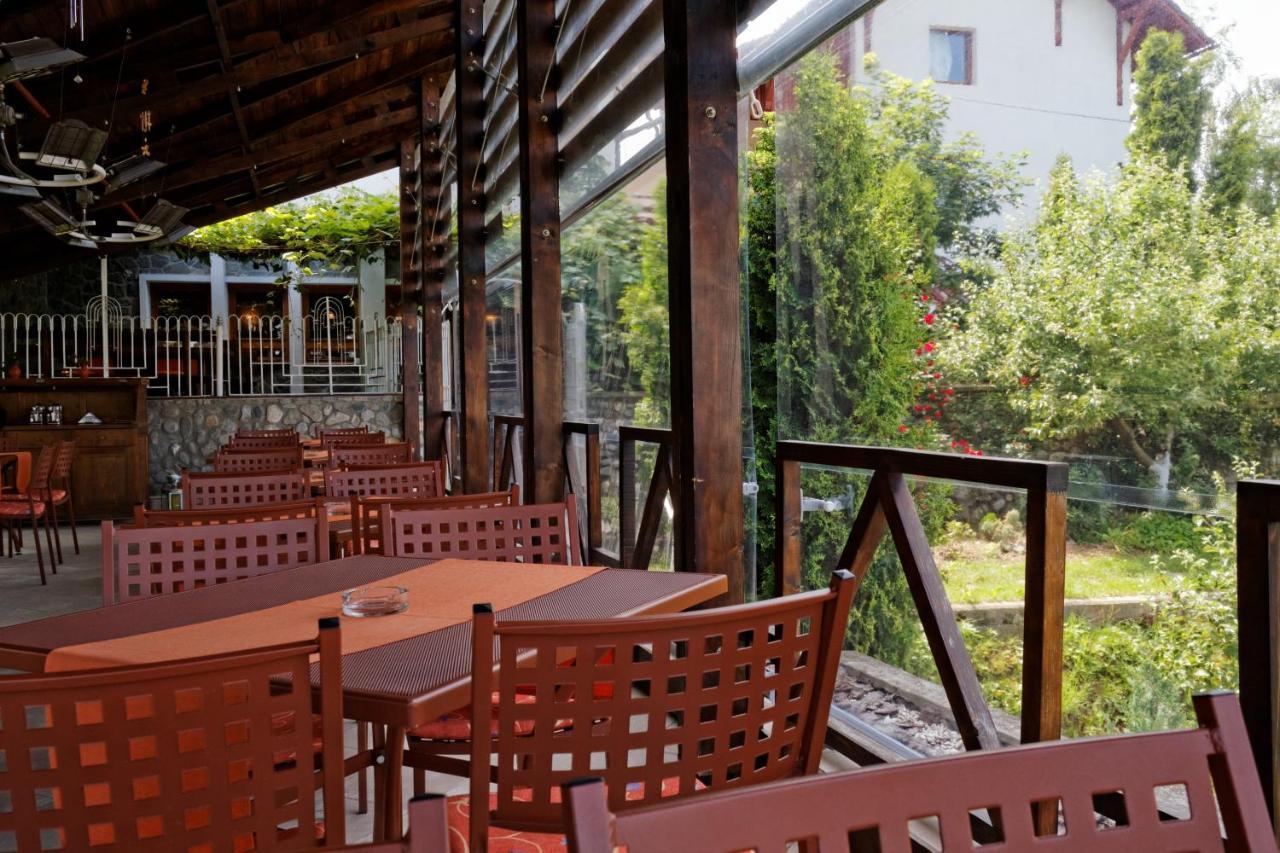 Pension Stejeris Brasov Ngoại thất bức ảnh